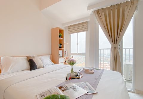 Bedroom Enjoy and Cozy Studio at Tokyo Riverside PIK 2 Apartment By Travelio