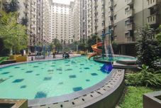 Swimming Pool Cozy Stay 3BR Gateway Ahmad Yani Cicadas Apartment By Travelio