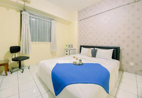Phòng ngủ Good Choice and Comfortable 2BR at Kebagusan City Apartment By Travelio