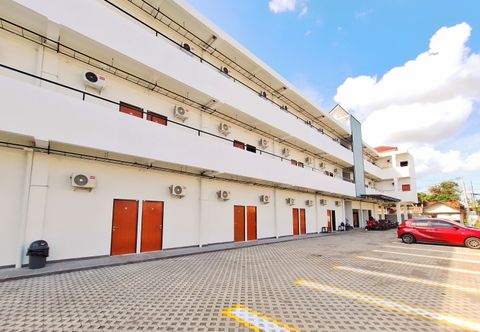 外觀 Tentram Guesthouse near Amikom Mitra RedDoorz