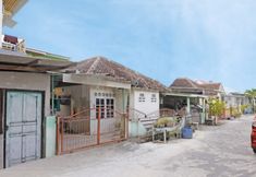 Bangunan 2 Wisma Pinggir Mitra RedDoorz