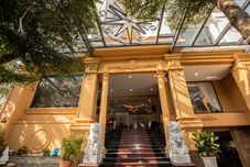 外部的 Golden Emerald Resorts