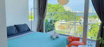 Others 3 Corgi House Danang - Steps from Dragon Bridge