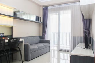 Common Space 4 Cozy Living and Comfort 1BR at Signature Park Grande Apartment By Travelio