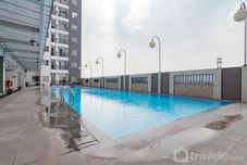 Swimming Pool Homey and Comfortable 2BR Apartment at Mekarwangi Square Cibaduyut By Travelio