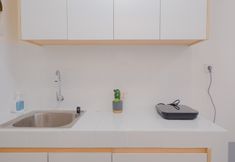 Lainnya 5 Minimalist and Restful Studio Room Tokyo Riverside PIK 2 Apartment By Travelio