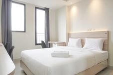 Exterior Cozy Studio Apartment at 32th Floor Evenciio Margonda By Travelio