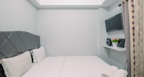 Others 2 Comfort 1BR Apartment at Royal Heights By Travelio