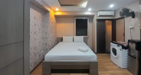 ห้องนอน 2 Simply Look Studio Gateway Ahmad Yani Cicadas Apartment By Travelio