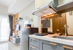 Ruang untuk Umum 2 Minimalist Studio Royal Sentul Park Apartment By Travelio