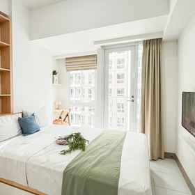 Bedroom 1 Enjoy Living and Good Studio at Tokyo Riverside PIK 2 Apartment By Travelio, Tangerang Hotels