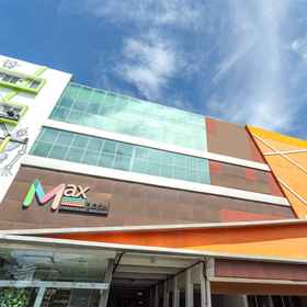 Exterior / Building 1 Max Hotel Panakkukang Makassar By LIFE, PDAM Makassar Hotels