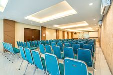 多功能厅 Max Hotel Panakkukang Makassar By LIFE