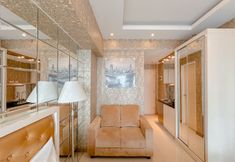 Lobby 3 Studio with Accses to Pakuwon Mall at Apartment Orchard Supermall Mansion By Travelio