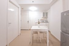 Ruang Umum Simply Look 2BR Poris 88 Apartment By Travelio