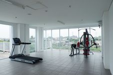 Lobi Simply Look 2BR Poris 88 Apartment By Travelio