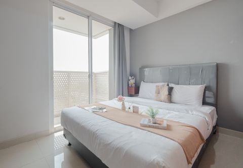 Bedroom Cozy Stay Studio at Apartment West Vista By Travelio