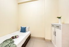 침실 3 Apartment 2BR Direct Access to Mall at Green Pramuka City By Travelio