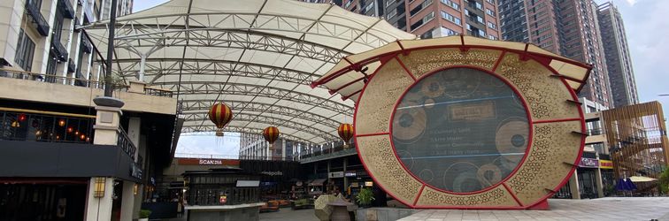 Lobby Simple 2BR Apartment Meikarta near AEON Mall Deltamas By Travelio