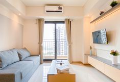 Luar Bangunan 7 Modern Style 2BR at Meikarta Apartment By Travelio