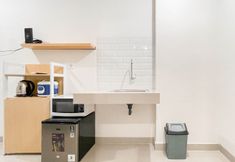 Others 5 Simple Look Studio (No Kitchen) Apartment near UNHAS Bandaraya - Tallasa City Makassar By Travelio