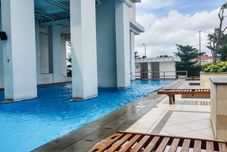 スイミングプール Spacious 3BR Apartment at Pakubuwono Terrace By Travelio