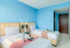 Bilik Tidur 3 Blue Accent Studio (No Kitchen) at Elvis Tower Apartment By Travelio