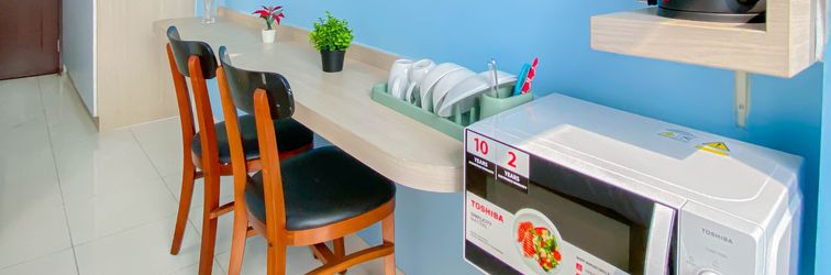 Lobi Blue Accent Studio (No Kitchen) at Elvis Tower Apartment By Travelio