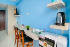Lobi Blue Accent Studio (No Kitchen) at Elvis Tower Apartment By Travelio