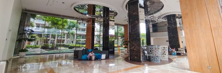 Lobby Best View 1BR at Landmark Residence Bandung Apartment By Travelio