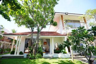 Exterior 4 Lac Villa