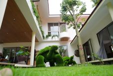 Entertainment Facility Lac Villa