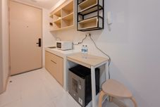 공용 공간 Simple Style Studio (No Kitchen) at Tokyo Riverside PIK 2 Apartment By Travelio