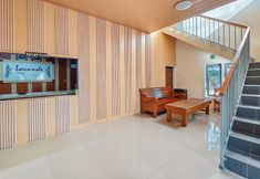 Lobby 4 RedDoorz near Terminal Bus Tingkir Salatiga