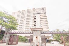 Luar Bangunan Good Deal 1BR Landmark Residence Bandung Apartment By Travelio