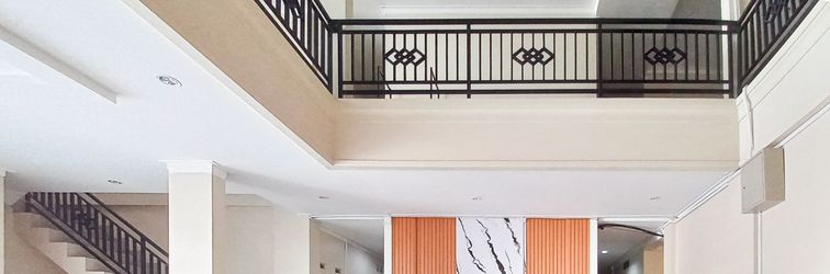 로비 Sans Hotel Bliss Pekanbaru