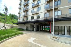 Exterior Soft Minimalist Studio Room at Apartment Meikarta By Travelio