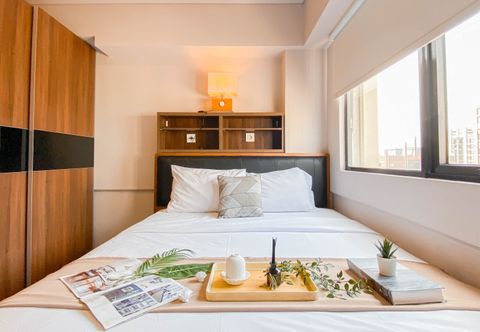 ห้องนอน Simple 1BR Apartment near Dian Harapan School at Meikarta By Travelio