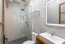 客房内浴室 The Saren Co-Living by SooBali