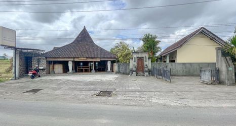 Exterior 2 Urbanview Hotel Lilis Cempaka Mas Guesthouse