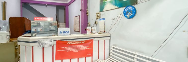 ล็อบบี้ RedDoorz @ Hotel Roda Mas 2 near Gor Satria