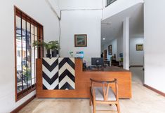 Lobby 4 Urbanview Hotel near Paris Van Java Mall