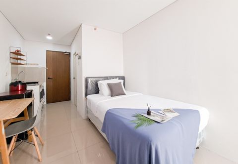 寝室 Studio Near Station at Apartment Sudimara Forestwalk By Travelio