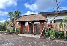 Others 3 Lumina Villa Sidemen