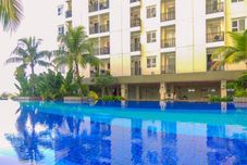 Swimming Pool Cozy Bloom Studio at Apartment Cinere Resort By Travelio