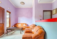 Lobi 2 RedDoorz near Treetop Adventure Kopeng