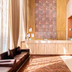 Lobby 1 The New Atrium Hotel Yogyakarta, Masjid Sabilul Muttaqin Hotels