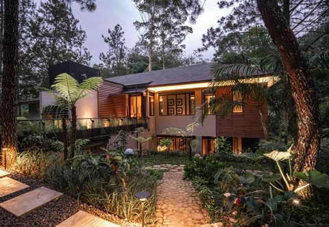 ภายนอกอาคาร Taman Wisata Bougenville by Kozystay