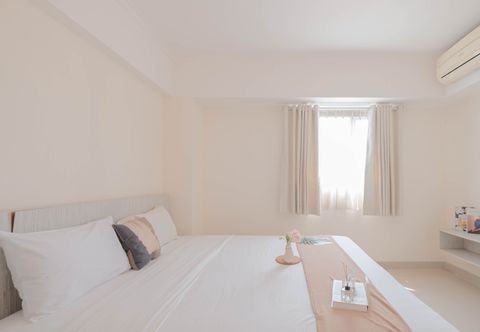 Bedroom 2BR near MRT Station at Apartment The Wave Kuningan By Travelio