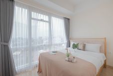 Bedroom Solace 2BR near Cikini Station Apartment at Menteng Park By Travelio